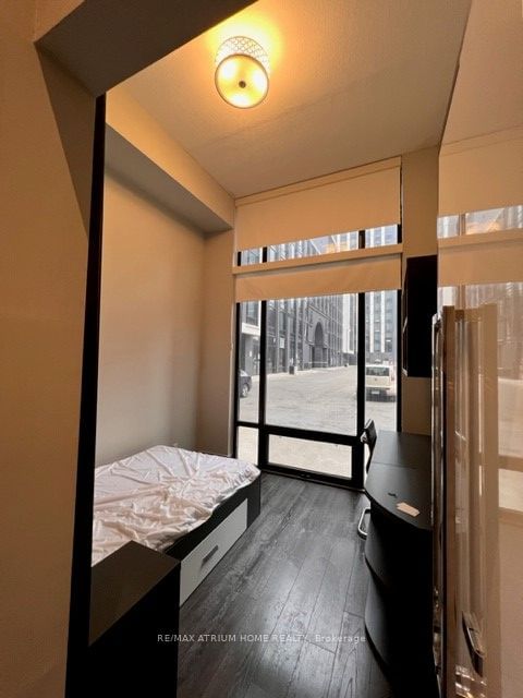 home for lease on S109-330 Phillip Street W
