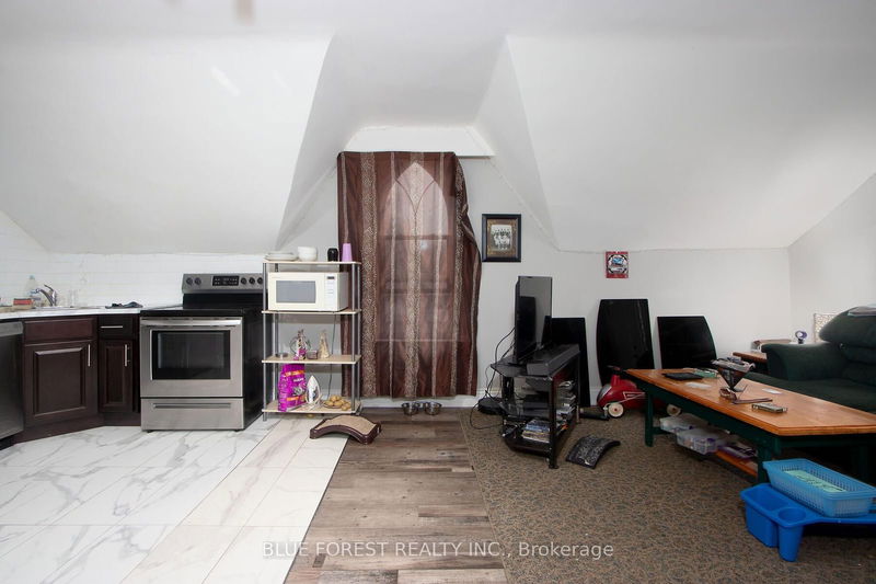 184 ST. GEORGE St  West Perth, N0K 1N0 | Image 24