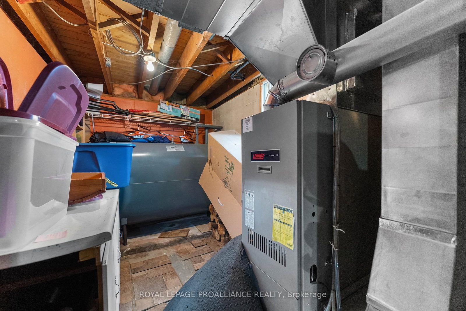 Listing Image 4