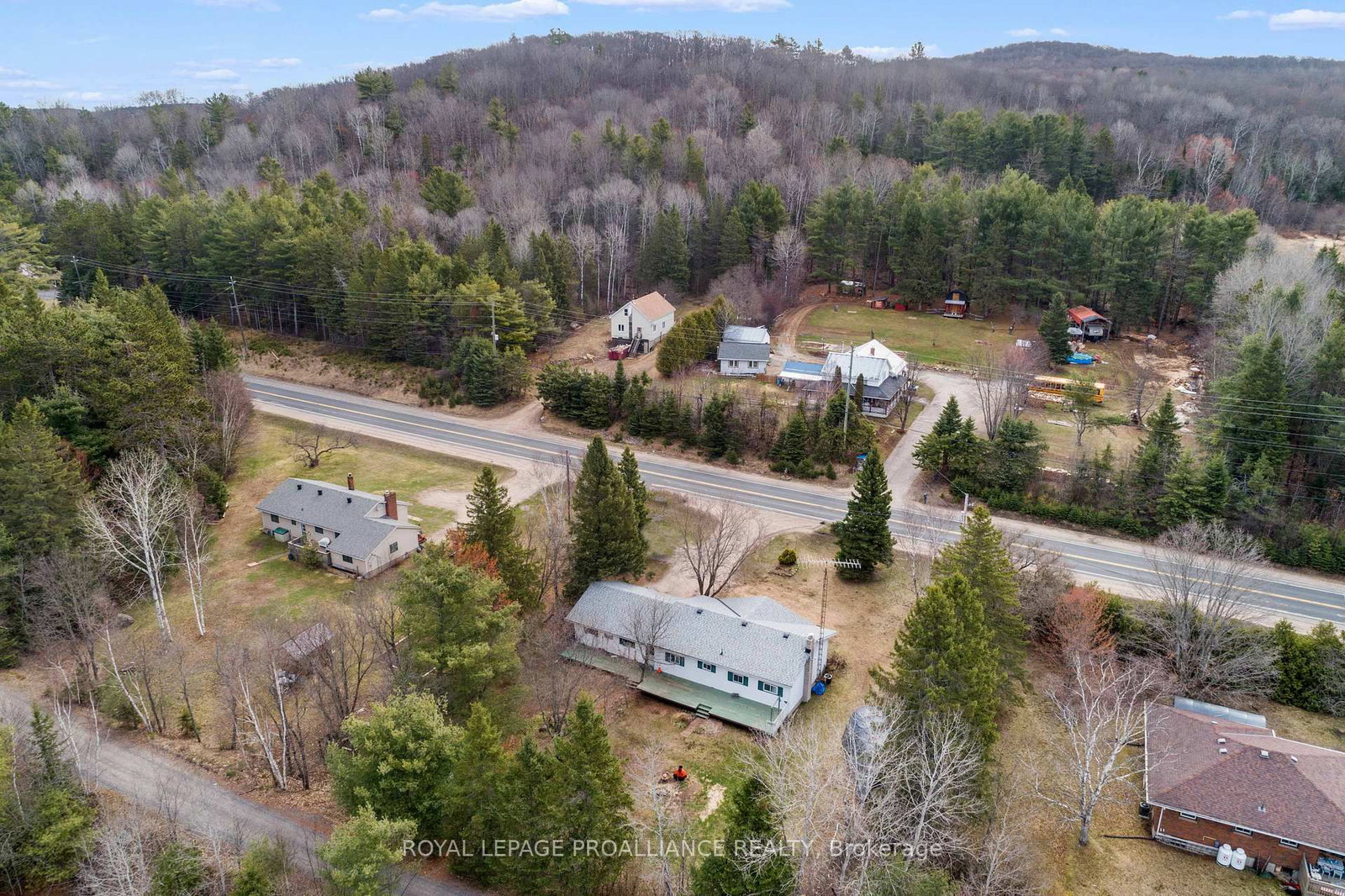 Listing Image 8