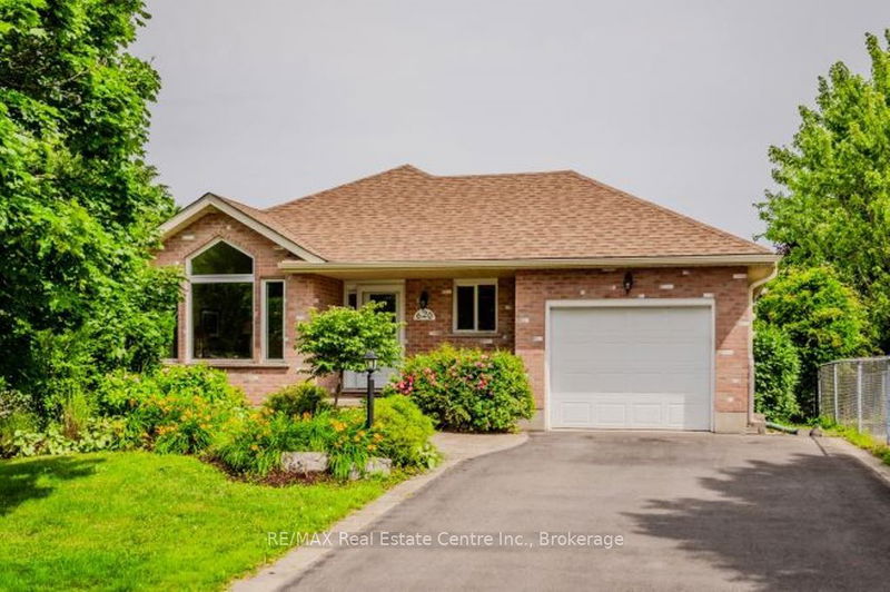 home for sale on 620 Sprucehurst Crescent