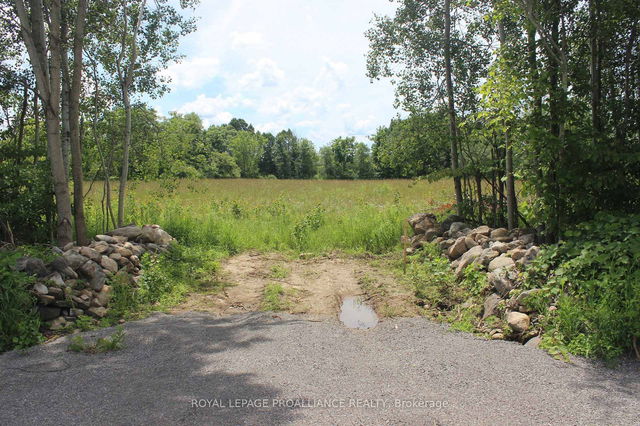 1064 Quin Mo Lac Road