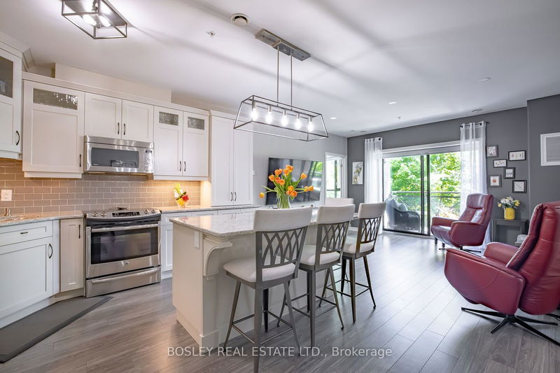 home for sale on 202-379 Scott Street