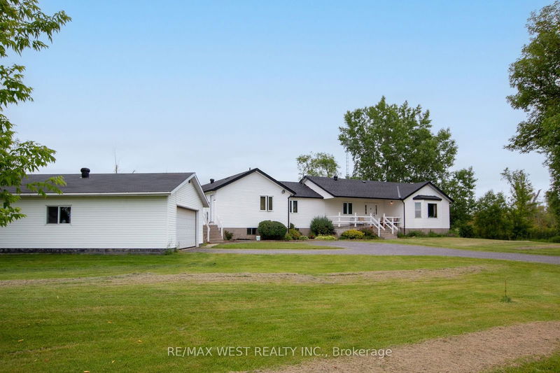 2075 Fish Lake Rd  Prince Edward County, K0K 1W0 | Image 2