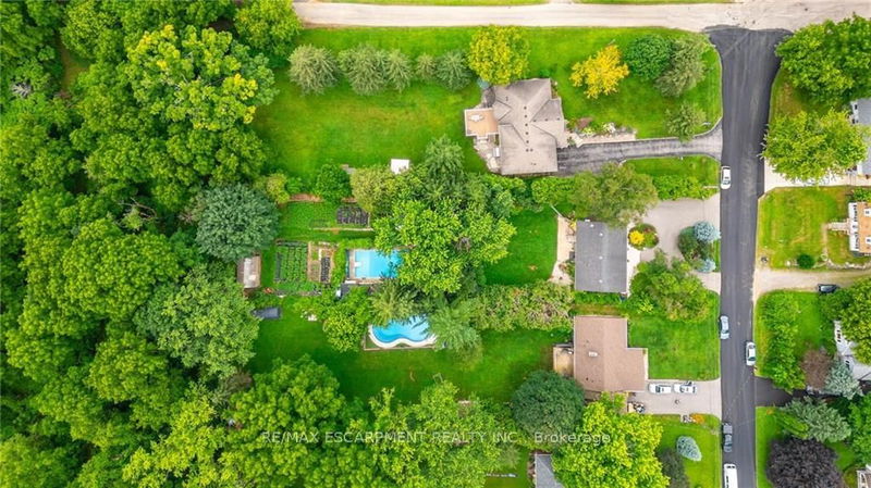 home for sale on 19 Wesite Avenue