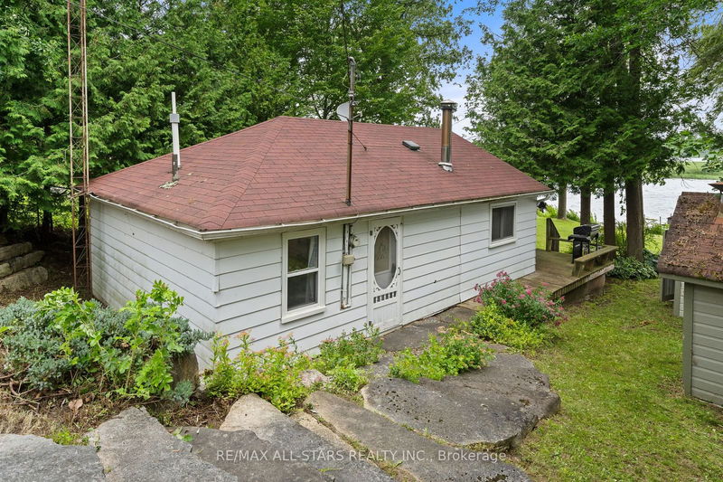 home for sale on 1861 Young's Point Road
