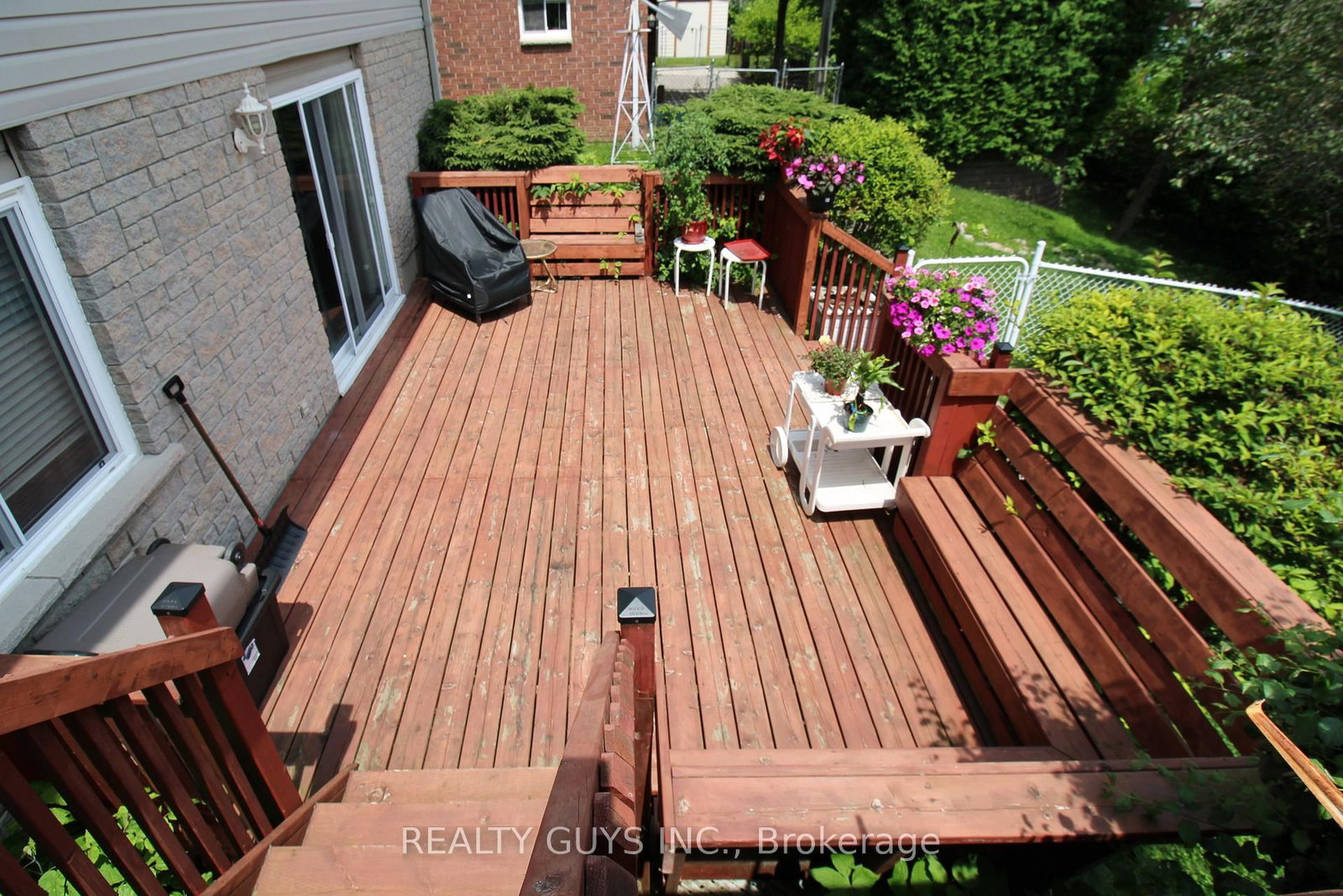 Listing Image 11