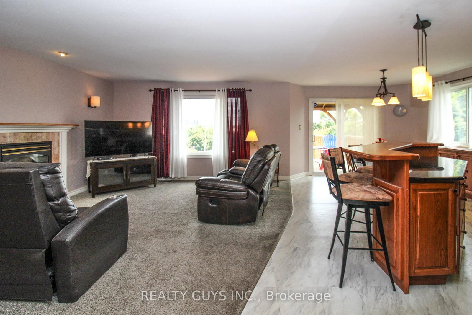 Listing Image 15
