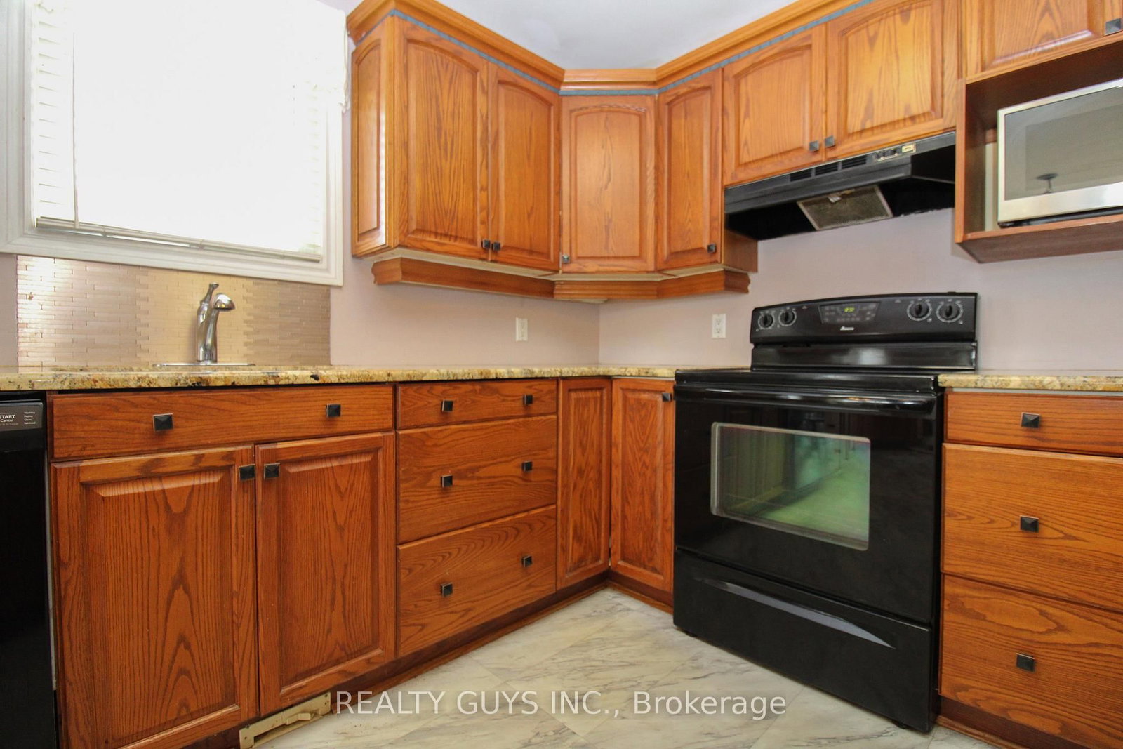 Listing Image 20