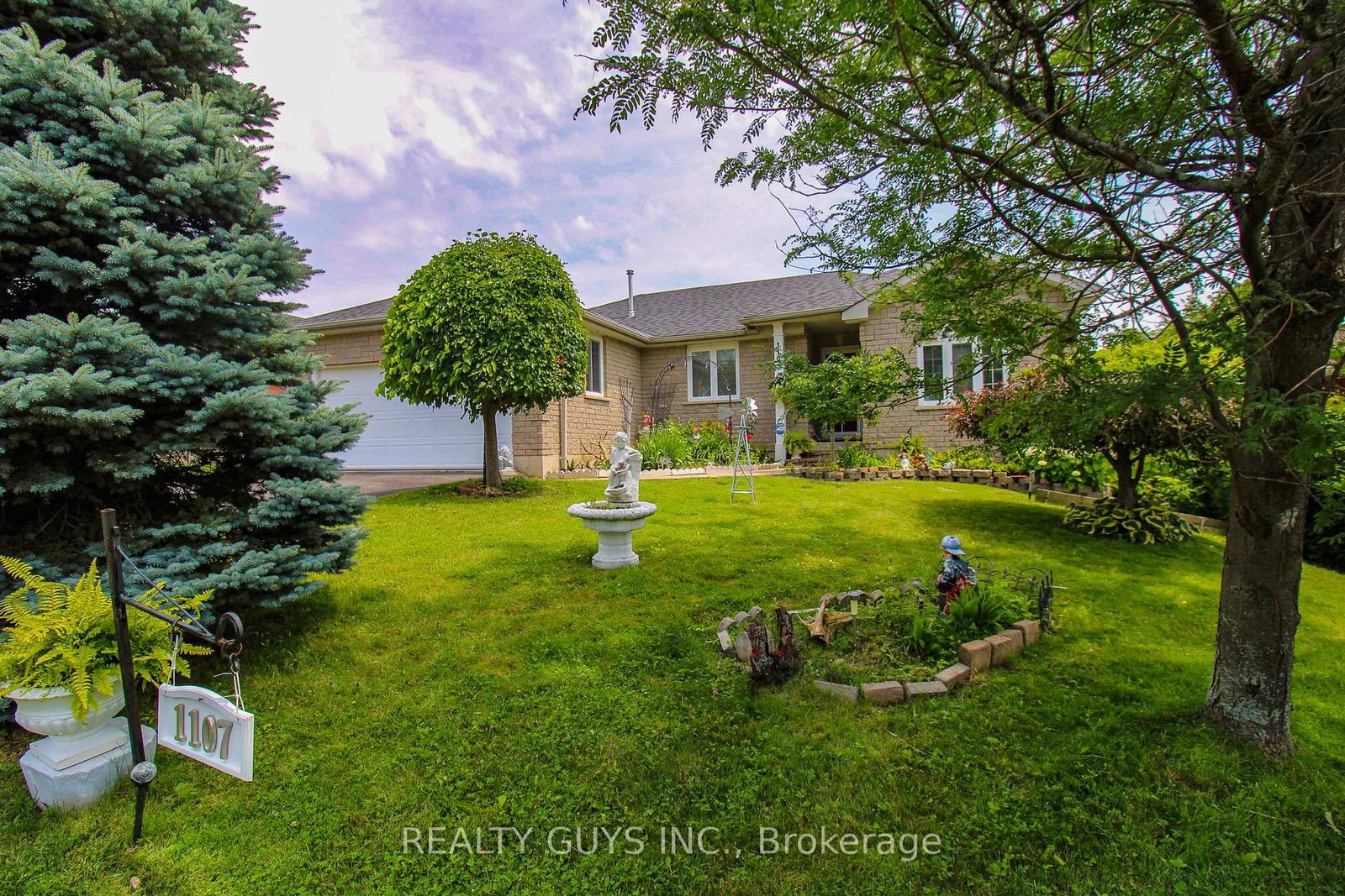 Listing Image 3