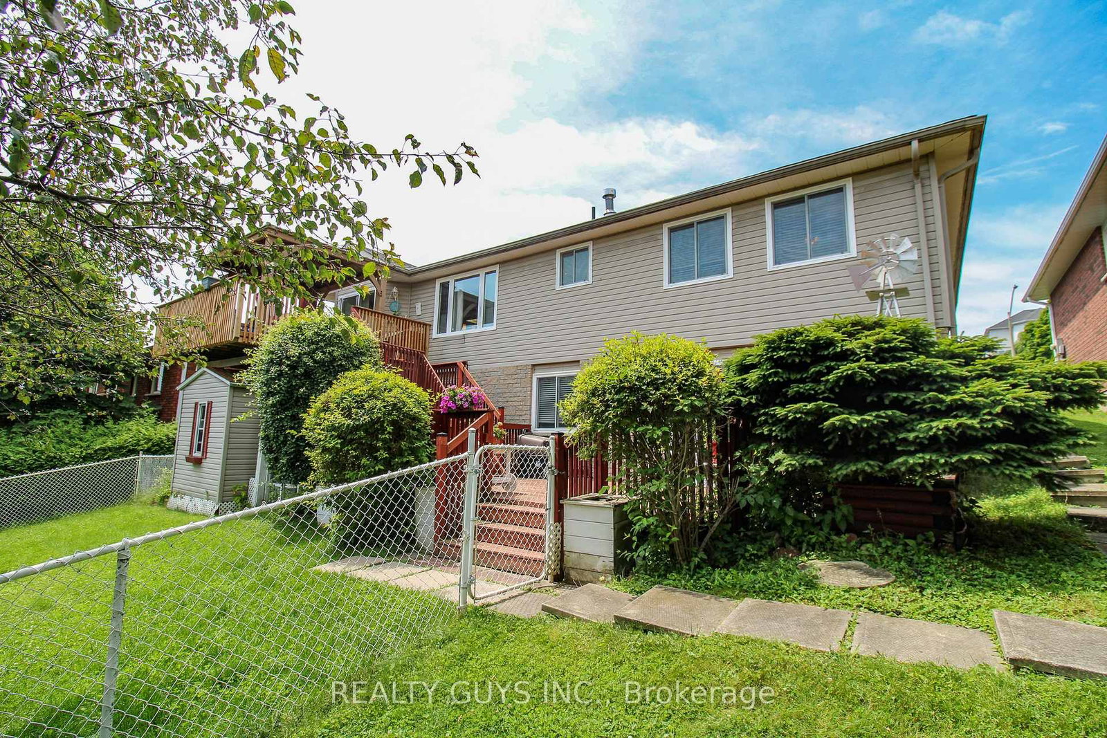 Listing Image 6