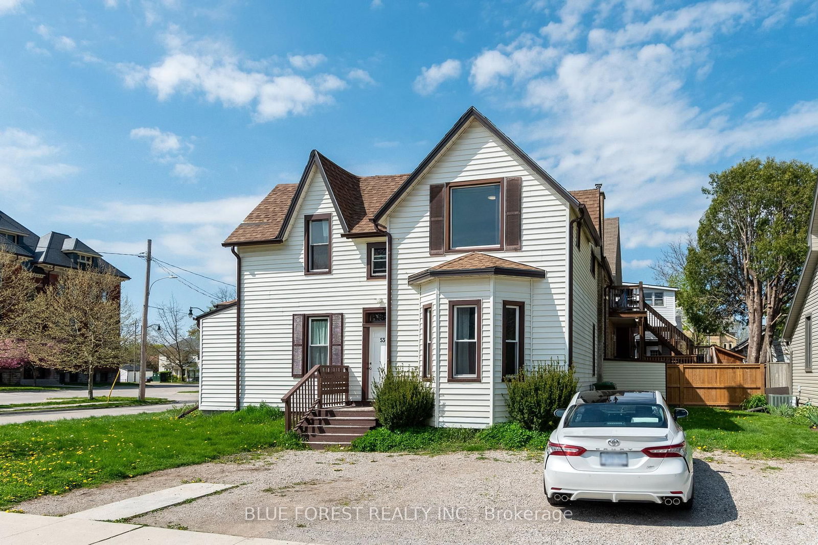 Listing Image 3