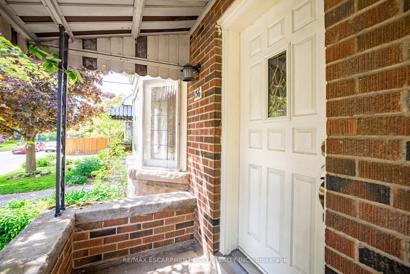136 Glen Rd, Hamilton, L8S 3H9 | Image 3