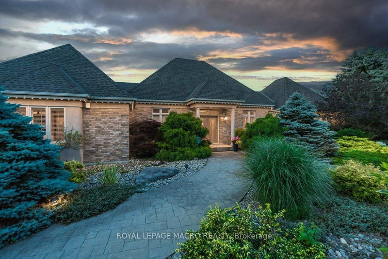 18 Stoney Brae Drive