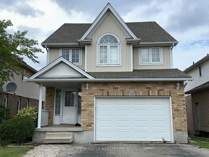 home for lease on 908 Copper Leaf Crescent