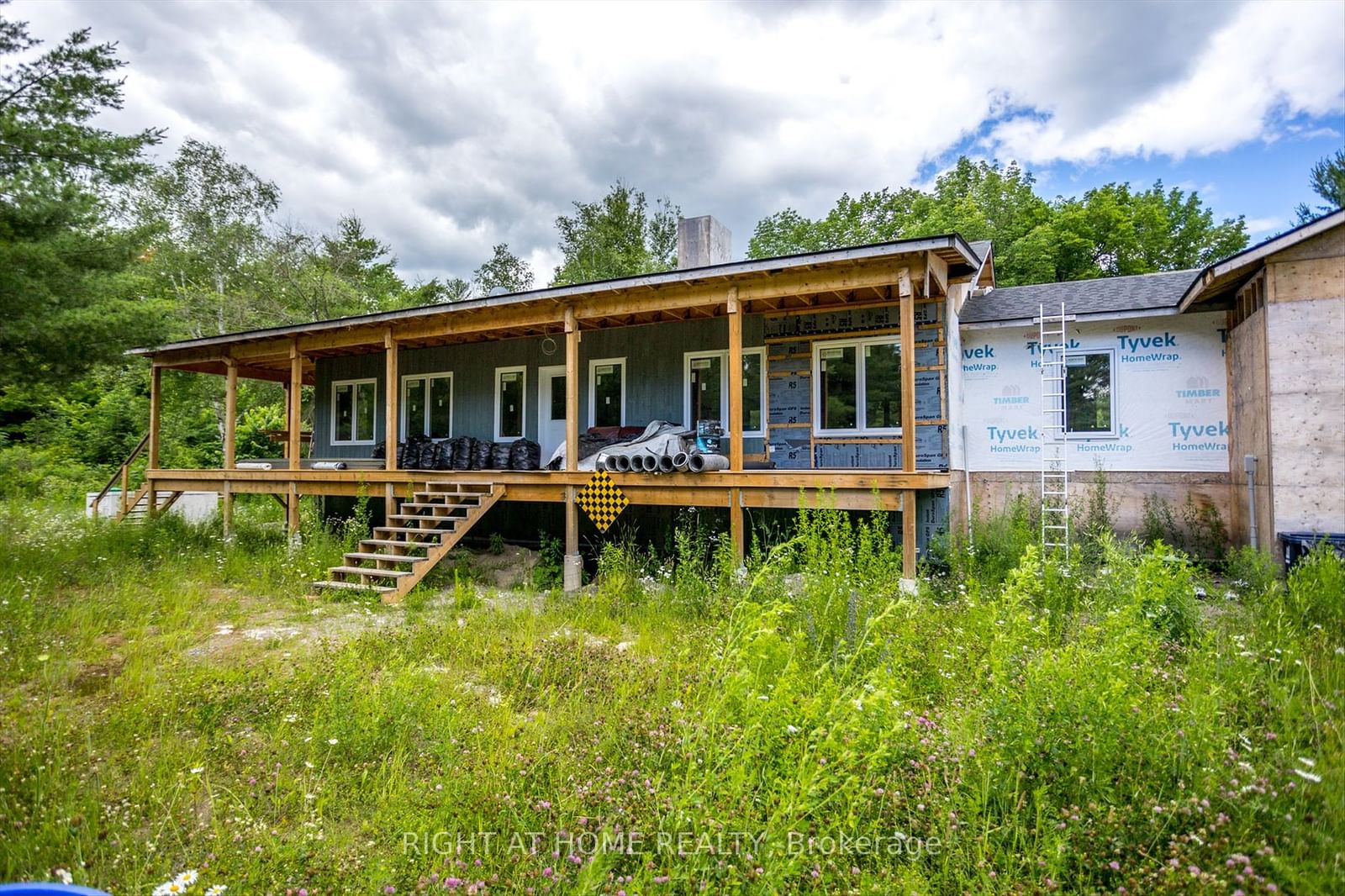 Listing Image 7