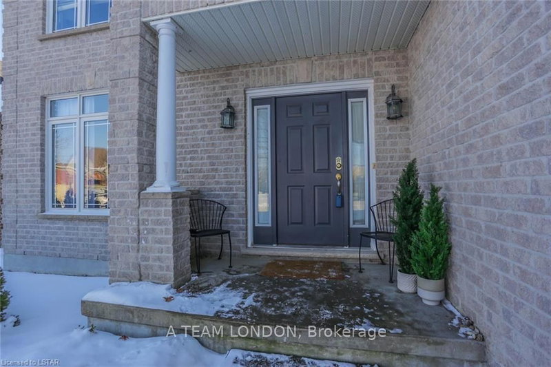 2029 McCracken Crt, London North, N6G 5J2 | Image 2