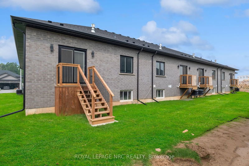 265 Lancaster Dr  Port Colborne, L3K 0B2 | Image 2