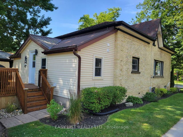 212 Andrew Street