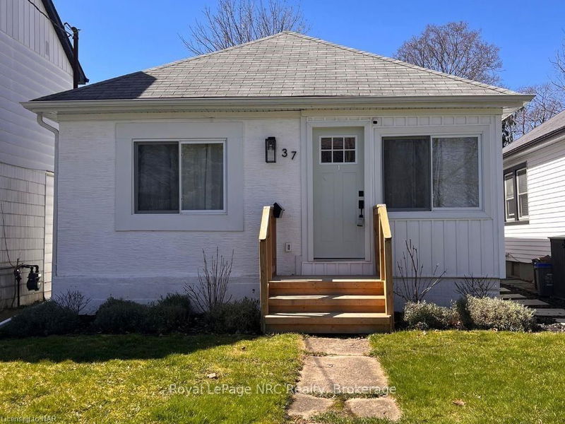 home for sale on 37 Lock Street