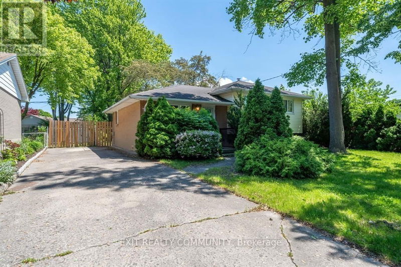 220 Lansdowne St S Sarnia, N7S 1G9 | Image 2