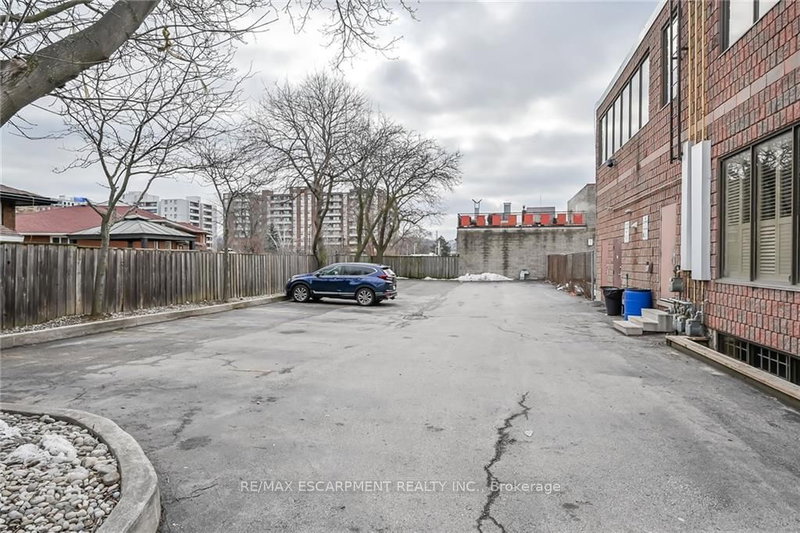 54 Centennial Pkwy N, Hamilton, L8E 1H6 | Image 3
