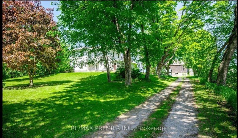 home for sale on 1948 Eighth Line E