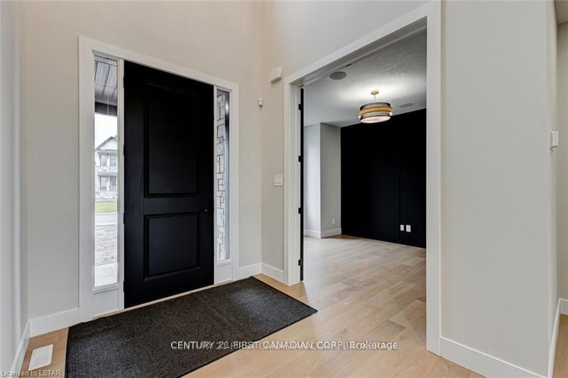 129 ASPEN Circ  Thames Centre, N0M 2P0 | Image 2