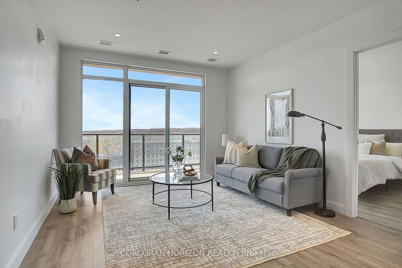 home for lease on 1110-50 Grand Avenue S