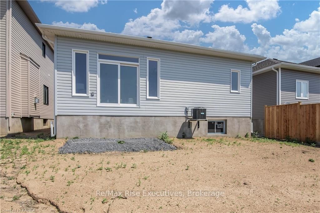 Listing Image 40