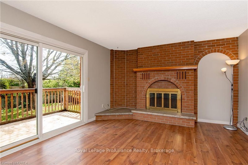 355 PORTSMOUTH Ave, Kingston, K7M 1V7 | Image 3