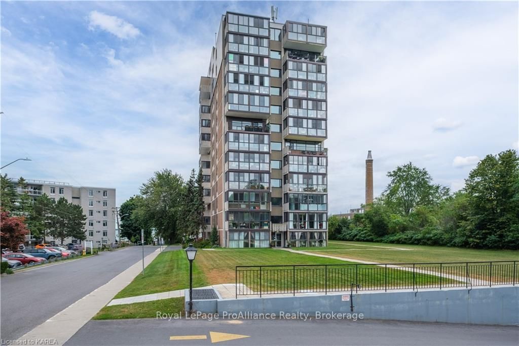 Condo sold at 905-2 MOWAT Avenue, Kingston, Central City West, K7M 1K1 - MLS: X9023154