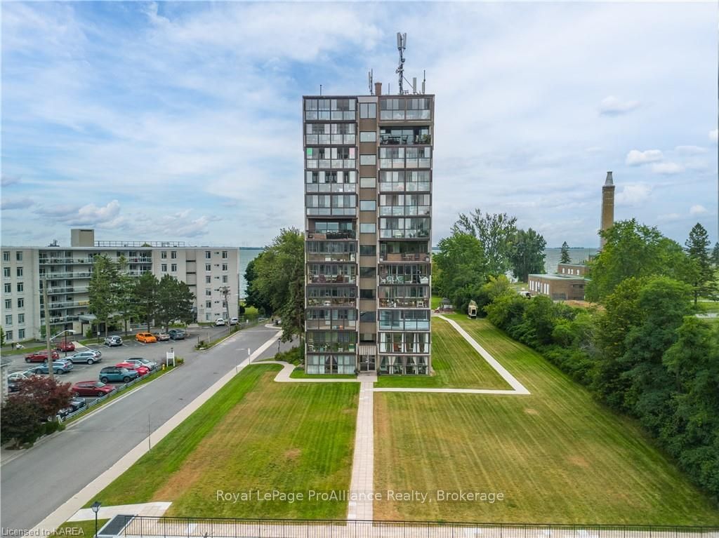 Condo sold at 905-2 MOWAT Avenue, Kingston, Central City West, K7M 1K1 - MLS: X9023154