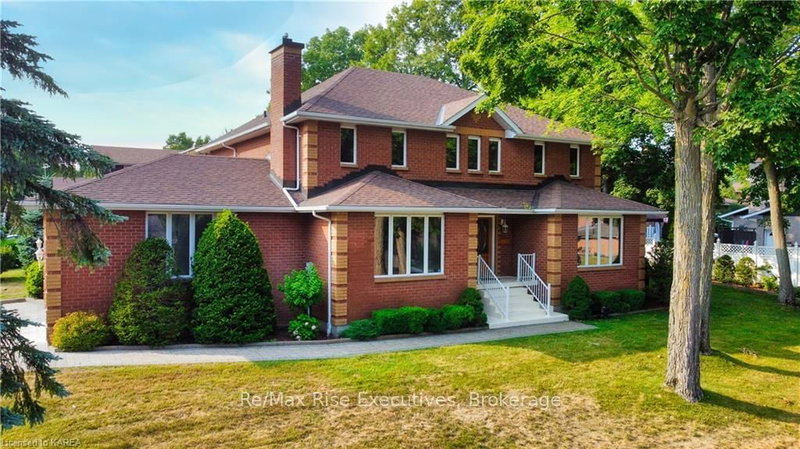 542 RANKIN Cres, Kingston, K7M 7L4 | Image 2