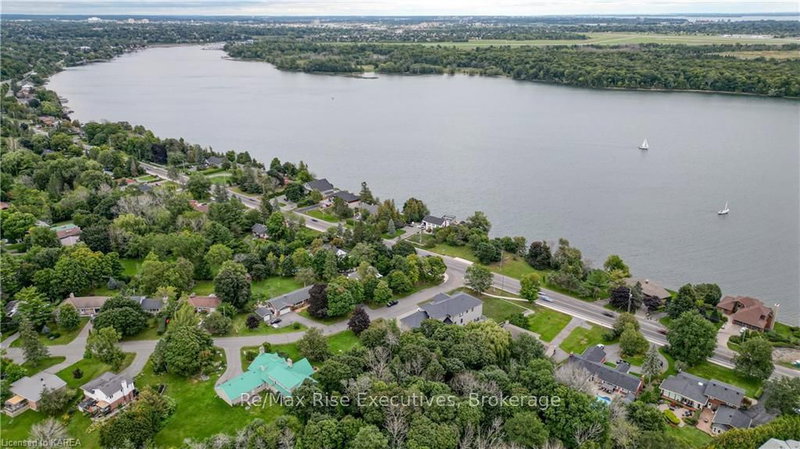 371 MAPLE RIDGE Dr, Kingston, K7M 5P1 | Image 3