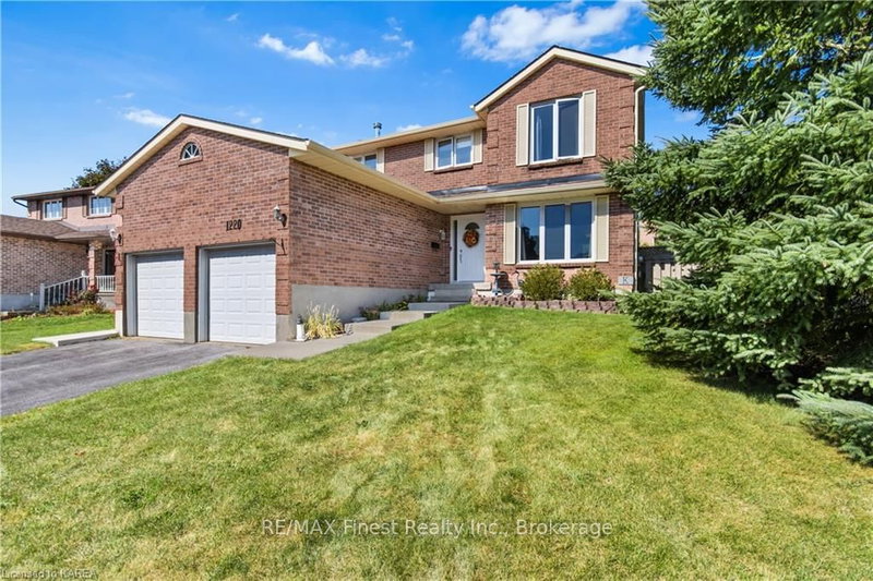 1220 HUMBERSIDE Dr, Kingston, K7P 2P3 | Image 3