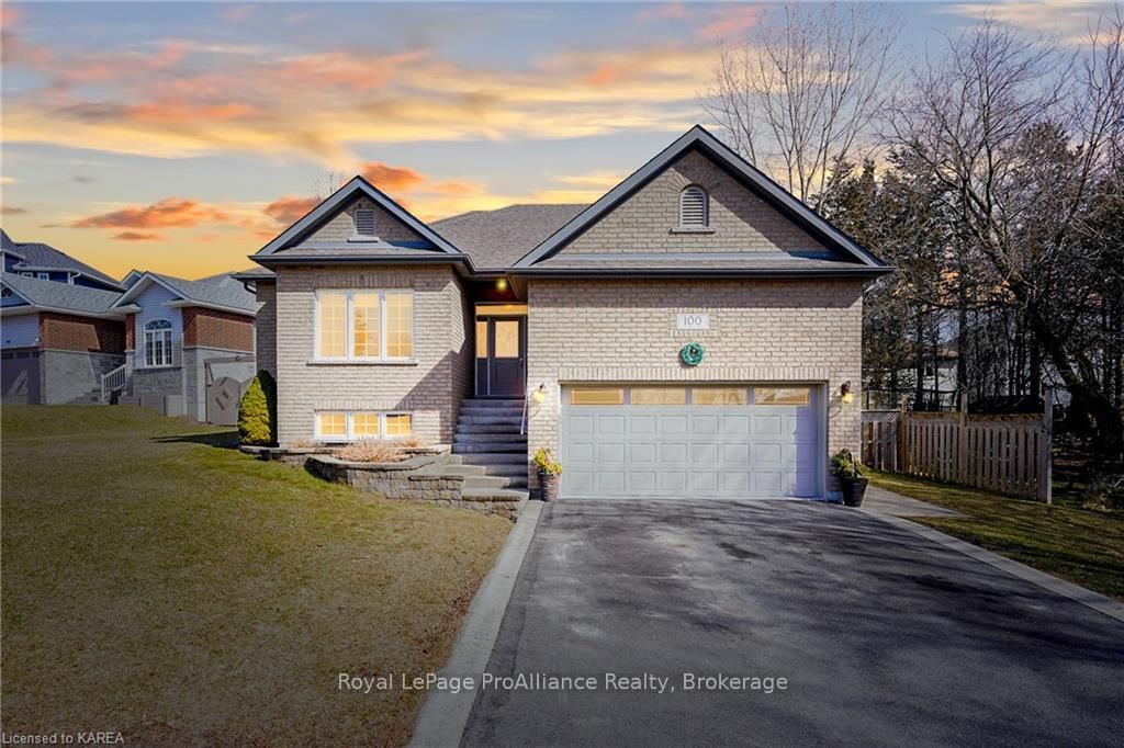 Detached House sold at 100 MANOR Road, Loyalist, Bath, K0H 1G0 - MLS: X9024821