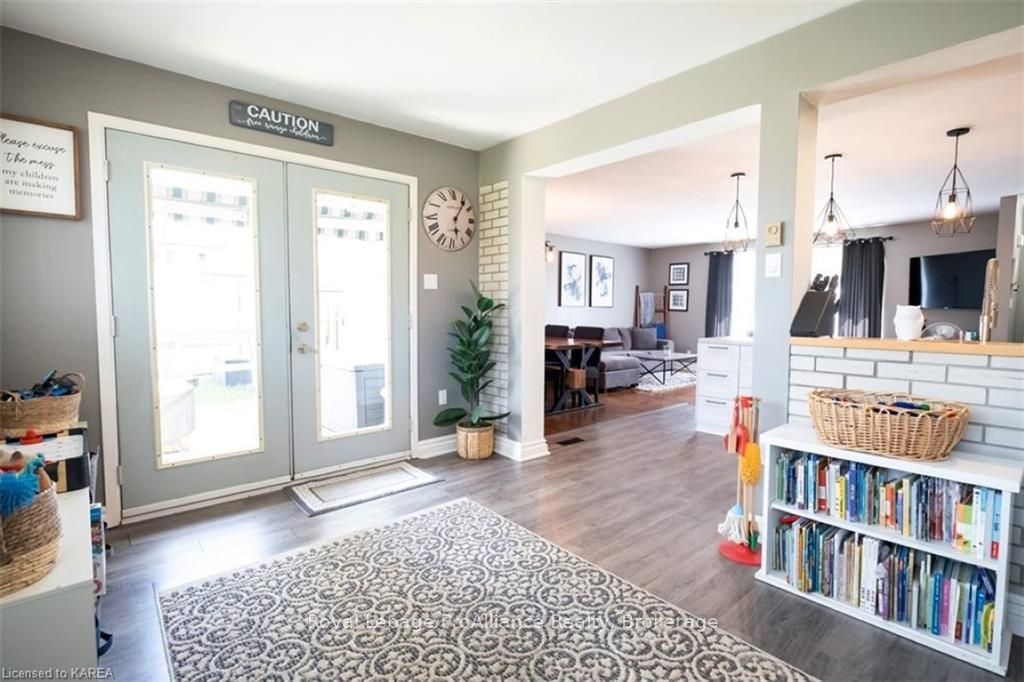 Listing Image 19