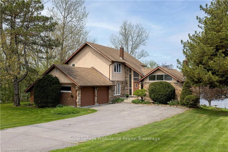 79 RIVER Rd, Greater Napanee, K7R 3H3 | Image 2