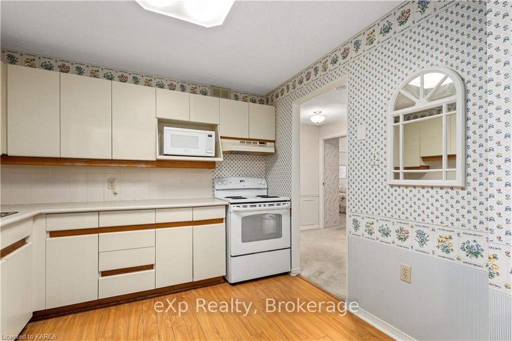 115 BARRETT Court, Unit 407 - Photo 5