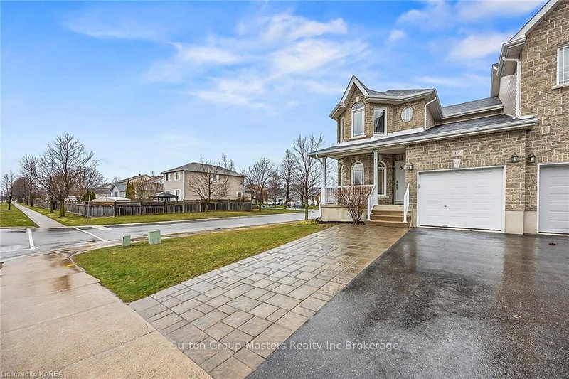 317 ROSE ABBEY Dr, Kingston, K7K 0A4 | Image 3
