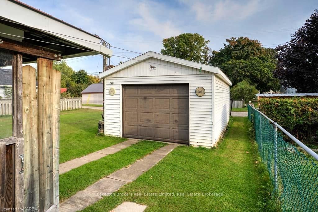 Listing Image 7