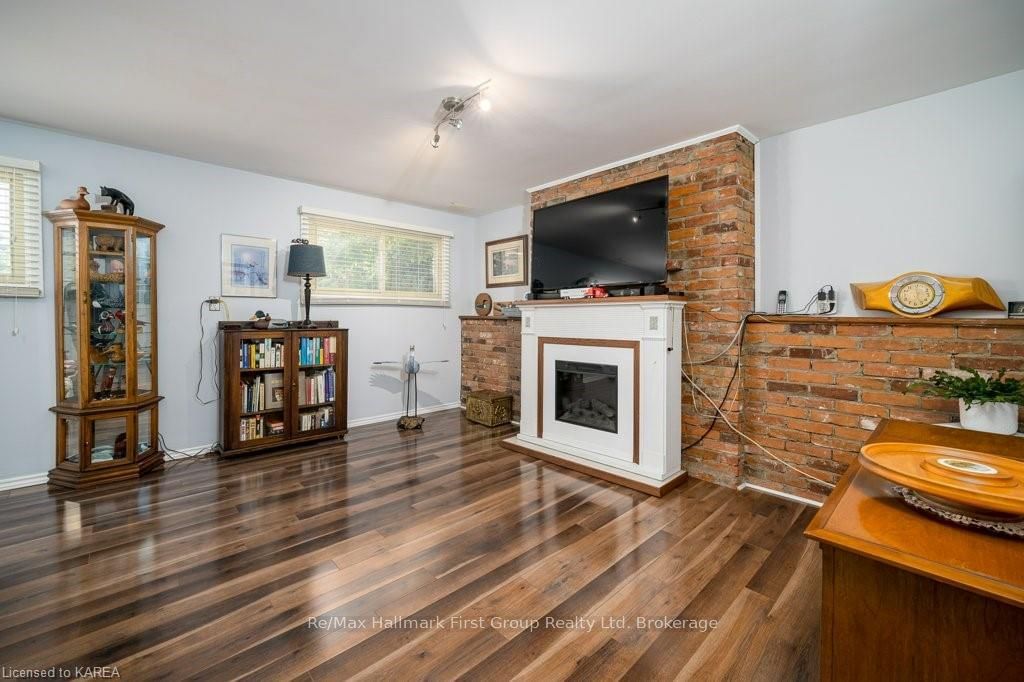 Listing Image 22