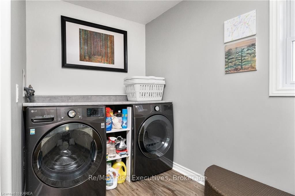 Listing Image 32