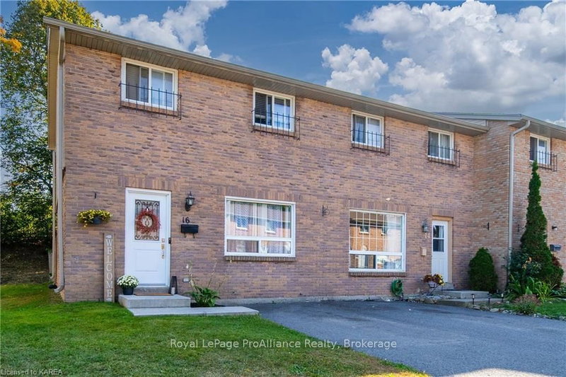 16 ROSEMUND Cres, Kingston, K7M 6Z3 | Image 3