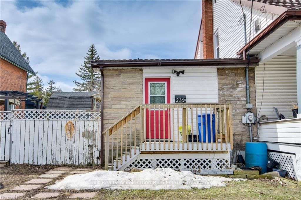 Listing Image 6