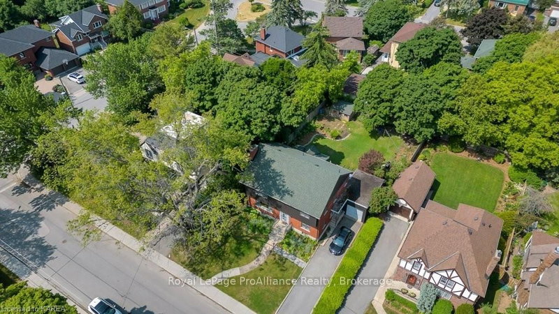 304 WILLINGDON Ave, Kingston, K7L 4J4 | Image 2