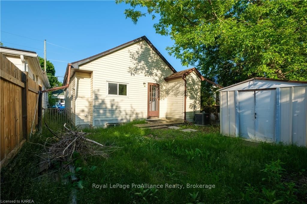 Listing Image 6
