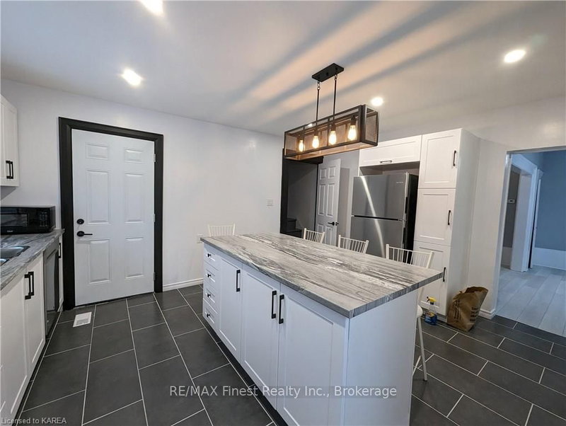 13 KINGSTON St, Rideau Lakes, K0G 1E0 | Image 3