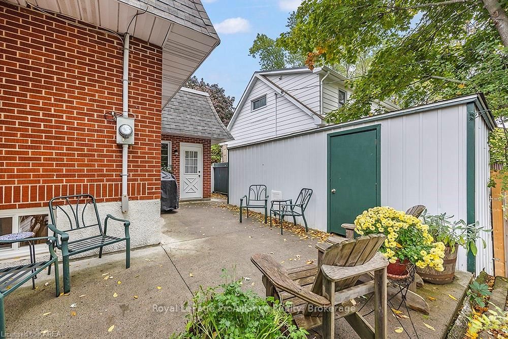 Listing Image 7
